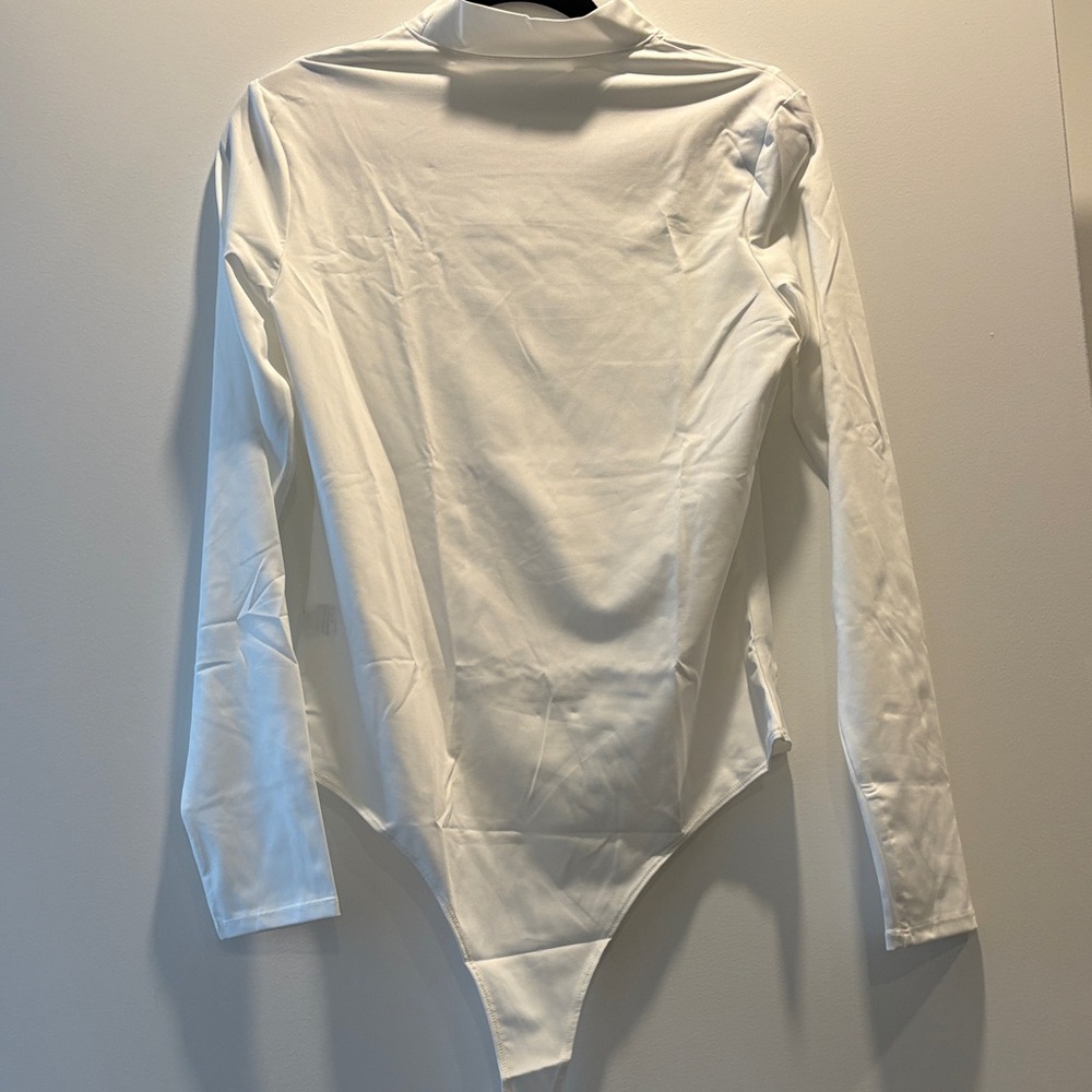 Women's Mock Neck Long Sleeve Tops Cutout Front white bodysuit XL